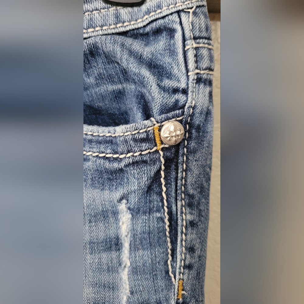 Miss Me  Distressed Bootcut Jeans Size 27 - Picture 6 of 14